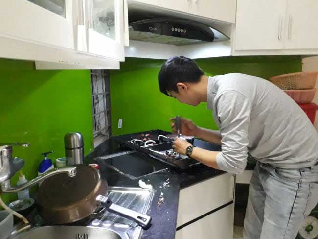 Dịch vụ sửa bếp từ tại Hà Nội chuyên nghiệp