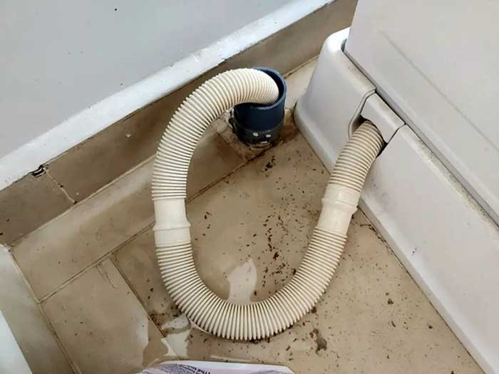 Đường ống xả quá cao hoặc quá dài Đường ống xả quá cao hoặc quá dài