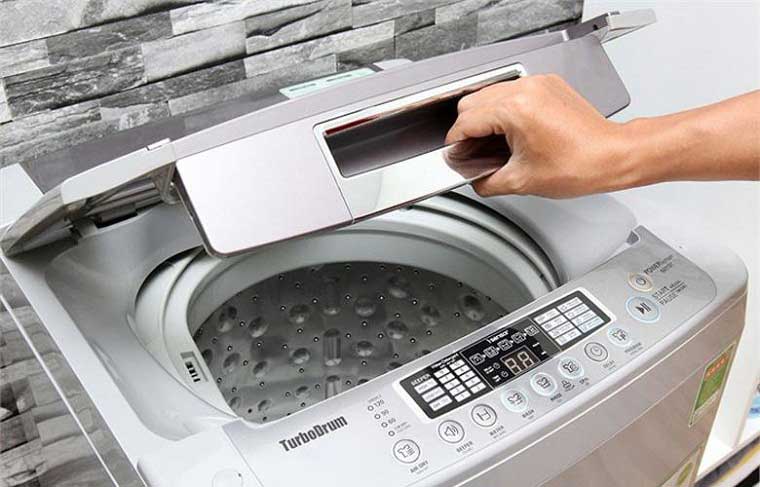 Nắp máy giặt chưa đóng kín Nắp máy giặt chưa đóng kín