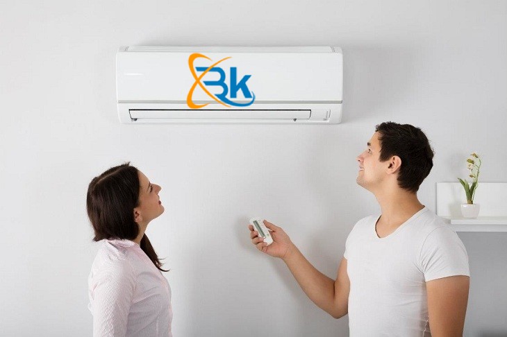 Kiểm tra sơ bộ hoạt động của điều hòa trước khi vệ sinh