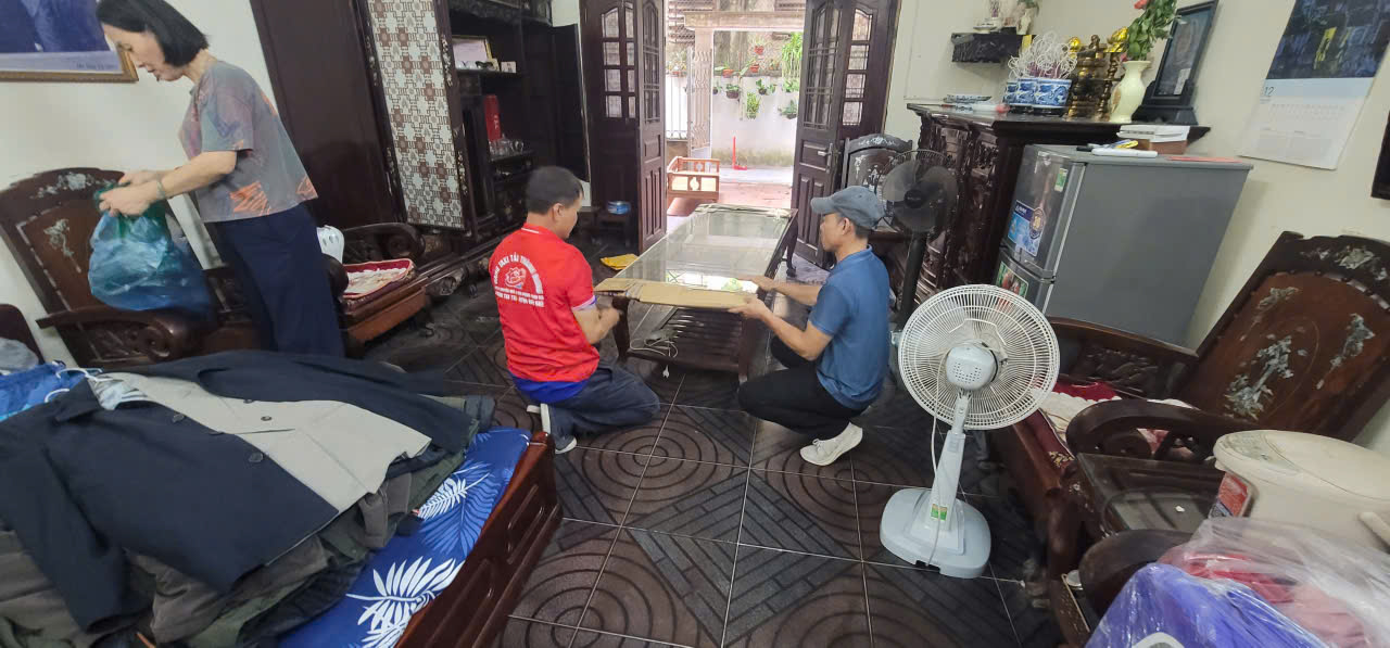 Taxi tải thành hưng